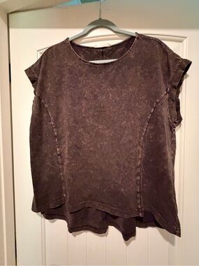 Relaxed Washed Black/Gray Short Sleeve Tee